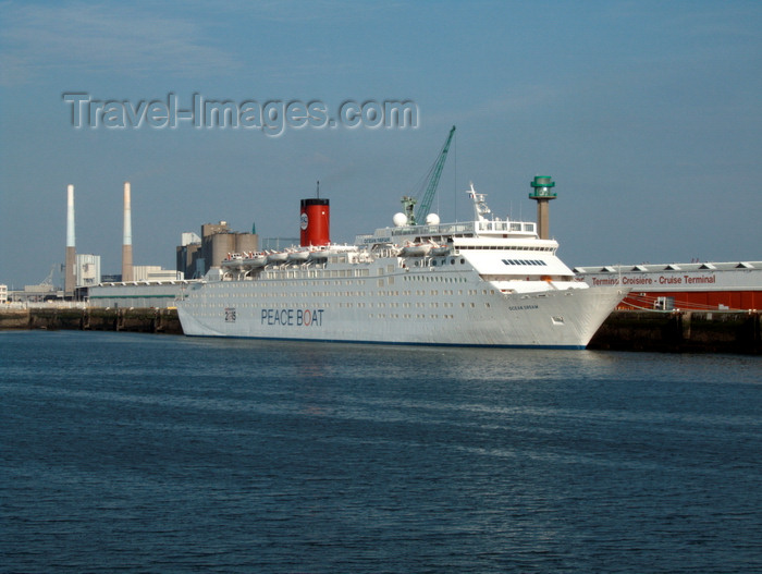 france1367: Le Havre, Seine-Maritime, Haute-Normandie, France: Peace Boat, Ocean Dream on the dock - photo by A.Bartel - (c) Travel-Images.com - Stock Photography agency - Image Bank