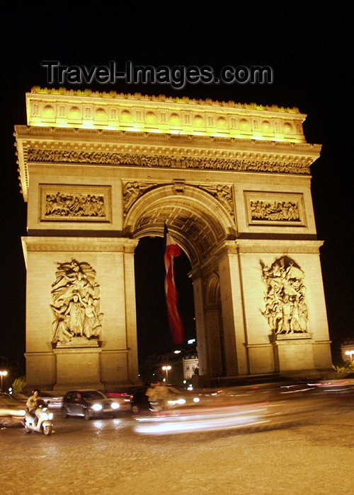 france154: France - Paris: Arc de Triomphe by night - Axe historique - photo by K.White - (c) Travel-Images.com - Stock Photography agency - Image Bank