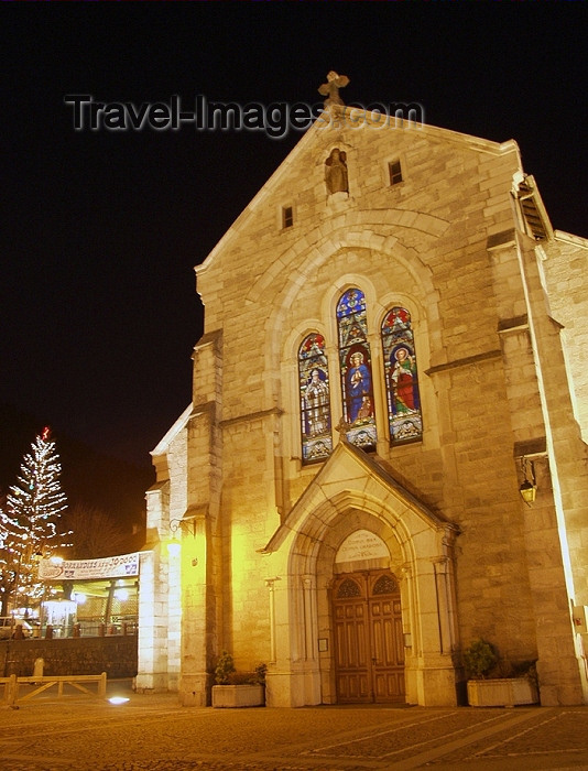 france173: France / Frankreich -  Le Grand-Bornand (Haute Savoie): church - night (photo by K.White) - (c) Travel-Images.com - Stock Photography agency - Image Bank