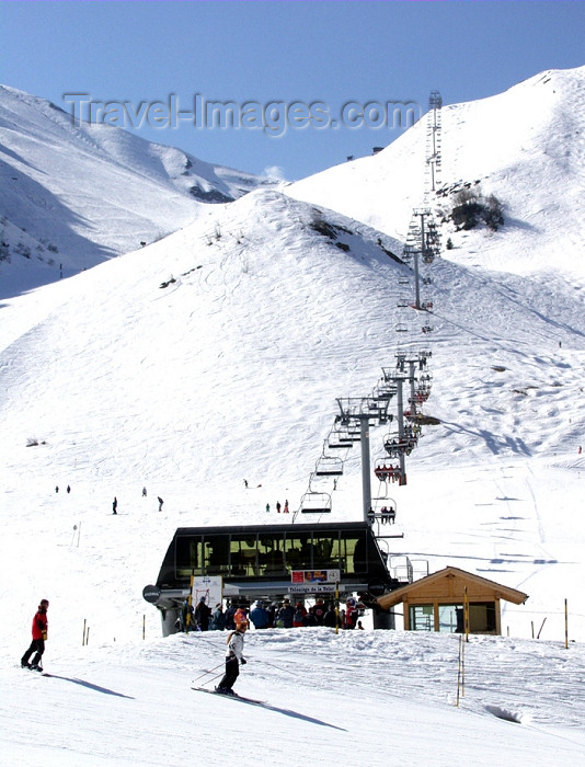 france186: France / Frankreich -  Le Grand Bornand - Chinaillon (Haute Savoie): chair lift (photo by K.White) - (c) Travel-Images.com - Stock Photography agency - Image Bank