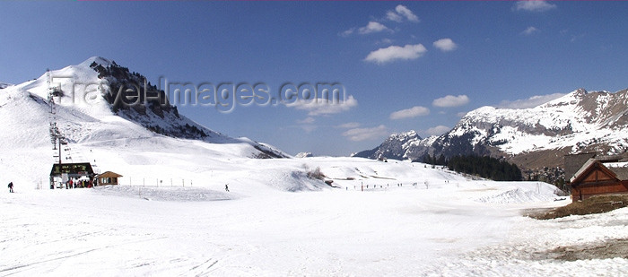 france190: France / Frankreich -  Haute Savoie: skiing (photo by K.White) - (c) Travel-Images.com - Stock Photography agency - Image Bank