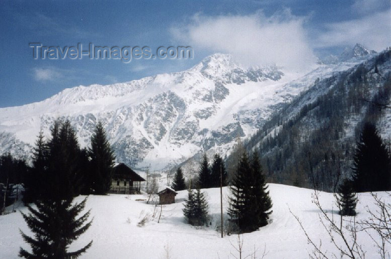 france21: France / Frankreich -  Argentière (Haute-Savoie) - in the snow - photo by M.Torres - (c) Travel-Images.com - Stock Photography agency - Image Bank