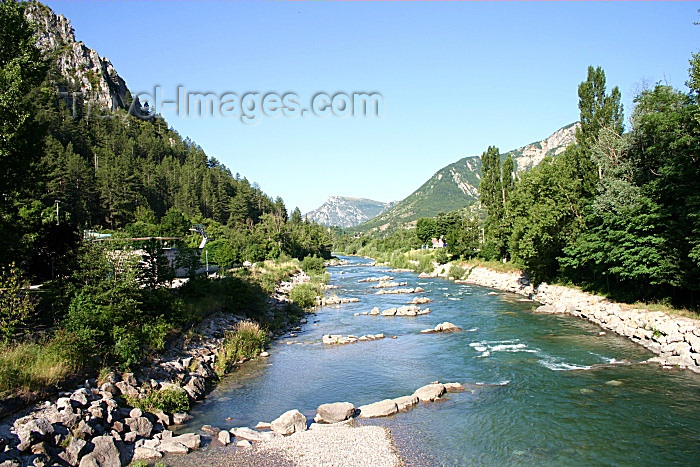 france214: France / Frankreich -  Castellane (Alpes de Haute Provence / Provence-Alpes-Cote d'Azure): the river Verdon (photo by C.Blam) - (c) Travel-Images.com - Stock Photography agency - Image Bank