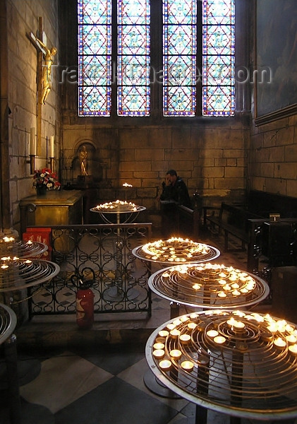 france270: France - Paris: praying - candles inside the cathedral of Notre-Dame - photo by J.Kaman - (c) Travel-Images.com - Stock Photography agency - Image Bank