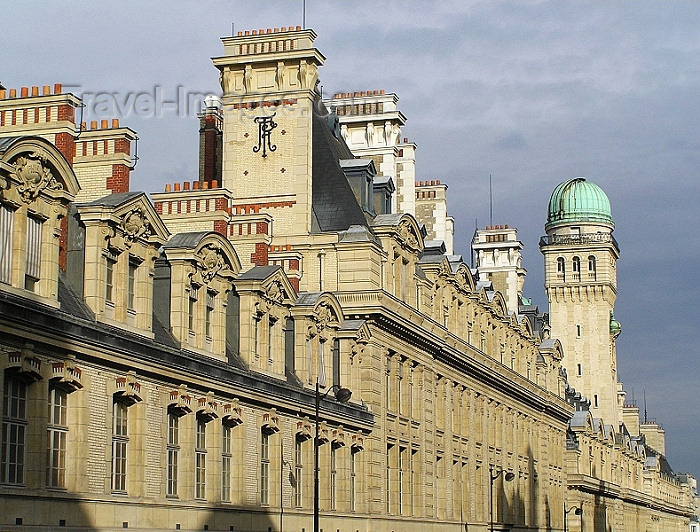 france277: France - Paris: Sorbonne University and its observatory - rive gauche - Quartier Latin - Ve arrondissement - photo by J.Kaman - (c) Travel-Images.com - Stock Photography agency - Image Bank