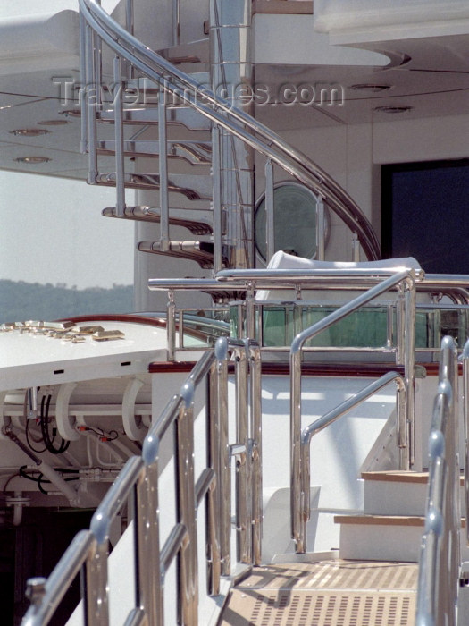 france297: France - Saint Tropez (Var): yacht - detail (photo by M.Bergsma) - (c) Travel-Images.com - Stock Photography agency - Image Bank