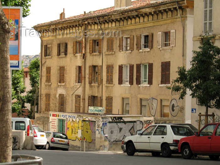 france320: France - Marseilles (Bouches-du-Rhone / PACA): old façade - photo by D.Hicks - (c) Travel-Images.com - Stock Photography agency - Image Bank