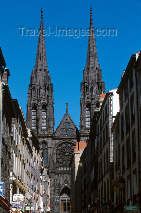 france345: France - Clermont Ferrand (63 Puy-de-Dôme, Auvergne): Assumption Cathedral - façade - photo by Y.Guichaoua - (c) Travel-Images.com - Stock Photography agency - Image Bank