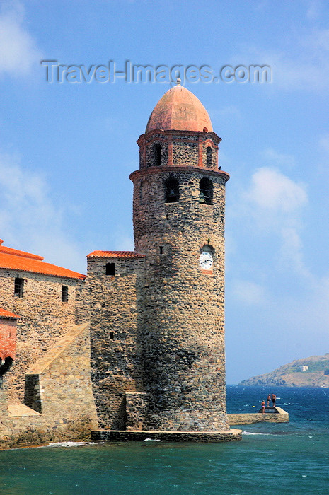 france465: France - Languedoc-Roussillon - Pyrénées-Orientales - Collioure - Cotlliure - tower by the water - Notre Dame des Anges church - photo by T.Marshall - (c) Travel-Images.com - Stock Photography agency - Image Bank