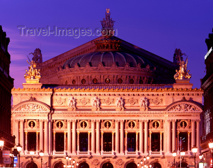 france475: Paris, France: Opéra Garnier at night - Palais Garnier - Neo-Baroque and Beaux-Arts architecture by Chrales Garnier - Place de l'Opéra - 9th arrondissement - photo by A.Bartel - (c) Travel-Images.com - Stock Photography agency - Image Bank