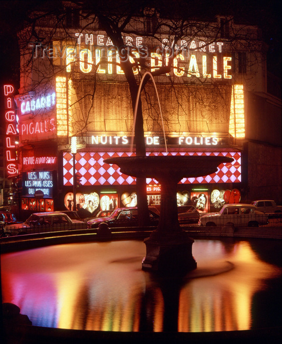 france478: Paris, France: Place Pigalle - Follies Pigalle and fountain at night - 9e arrondissement - photo by A.Bartel - (c) Travel-Images.com - Stock Photography agency - Image Bank