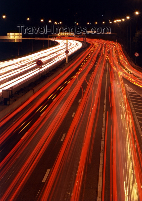 france483: Paris, France: night lights - traffic on the Ring Road - Boulevard Périphérique - photo by A.Bartel - (c) Travel-Images.com - Stock Photography agency - Image Bank