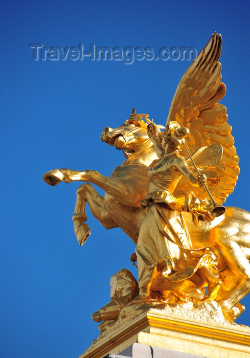 france508: Paris, France: Pont Alexandre III - gilded bronze equestrian sculpture of Pegasus held by the Fame of the Arts, Renommée des Arts - sculptor Emmanuel Fremiet - right bank, Cours la Reine - photo by M.Torres - (c) Travel-Images.com - Stock Photography agency - Image Bank