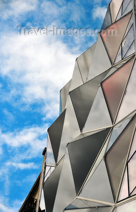 france553: Paris, France: façade of the Citroën show room, called Citroën C42, at Champs-Élysées nr 42 - designed by Manuelle Gautrand - 8e arrondissement - photo by M.Torres - (c) Travel-Images.com - Stock Photography agency - Image Bank