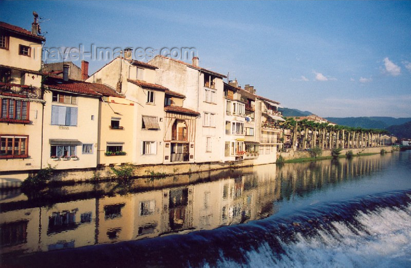 france71: France - St. Girons (Ariége  / Midi-Pyrénées): on the river (photo by Miguel Torres) - (c) Travel-Images.com - Stock Photography agency - Image Bank