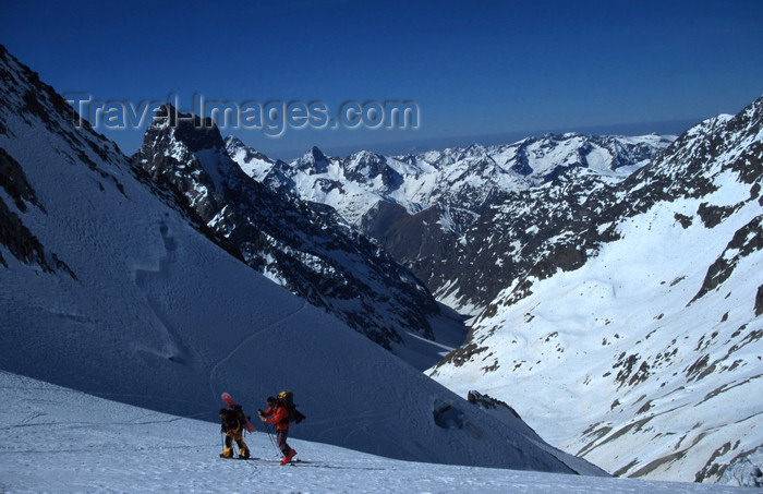 france919: La Grave, Briançon, Hautes-Alpes, PACA, France: ski touring in Écrins National Park - photo by S.Egeberg - (c) Travel-Images.com - Stock Photography agency - Image Bank