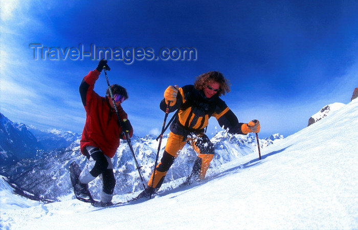 france922: La Grave, Briançon, Hautes-Alpes, PACA, France: two people snowshoeing up-hill in the snowy mountains - photo by S.Egeberg - (c) Travel-Images.com - Stock Photography agency - Image Bank