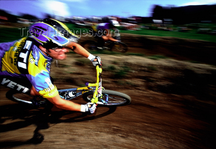 france924: 
Les Gets, Bonneville, Haute-Savoi, Rhône-Alpes, France: mountainbike racer on a dual slalom - photo by S.Egeberg - (c) Travel-Images.com - Stock Photography agency - Image Bank