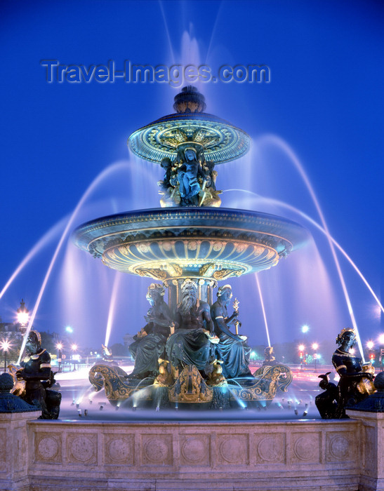 france96: Paris, France: Place de la Concorde - Fontaine des Mers - fountain designed by the architect Jacques Ignace Hittorff - photo by A.Bartel - (c) Travel-Images.com - Stock Photography agency - Image Bank