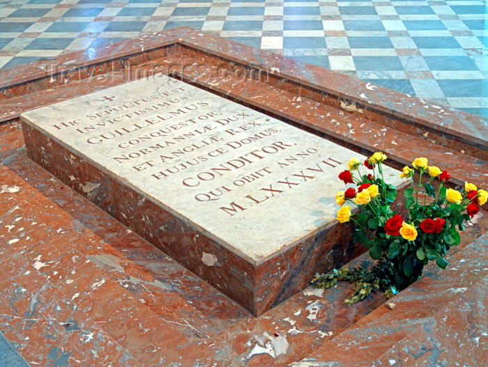 france965: Caen, Calvados, Basse-Normandie, France: Abbey of Saint-Etienne / Abbaye aux Hommes - tomb of William the Conqueror - photo by A.Bartel - (c) Travel-Images.com - Stock Photography agency - Image Bank