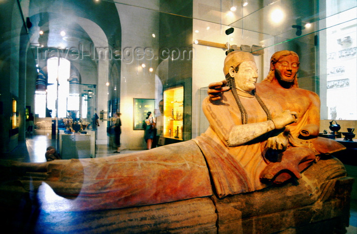 france996: Paris, France: the 'Sarcophagus of the Spouses' - Etruscan Art from the Banditaccia necropolis Caere (modern Cerveteri), Louvre Museum - 1er arrondissement - photo by K.Gapys - (c) Travel-Images.com - Stock Photography agency - Image Bank