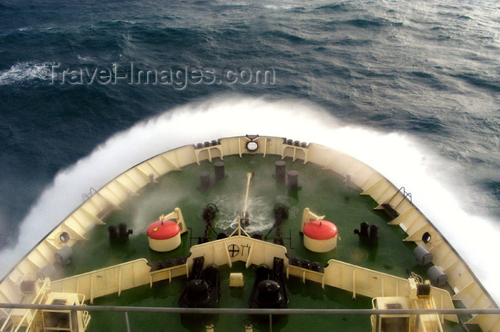 franz-josef25: Franz Josef Land Bow of ship Kapitan Dranitsyn from bridge, Barents Sea - Arkhangelsk Oblast, Northwestern Federal District, Russia - photo by Bill Cain - (c) Travel-Images.com - Stock Photography agency - Image Bank