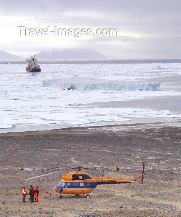 (c) Travel-Images.com - Stock Photography agency - the Global Image Bank