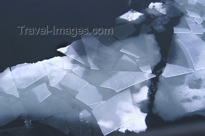 franz-josef37: Franz Josef Land Ice shards - Arkhangelsk Oblast, Northwestern Federal District, Russia - photo by Bill Cain - (c) Travel-Images.com - Stock Photography agency - Image Bank