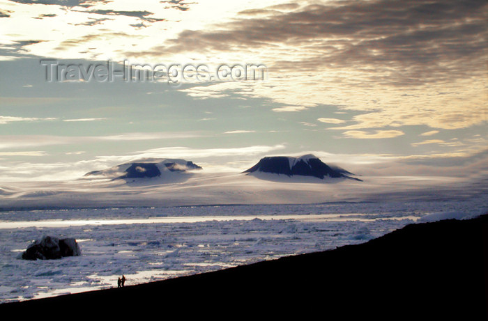 franz-josef83: Franz Josef Land Sunset scenic,Cape Heller, Wilzcek Land island - Arkhangelsk Oblast, Northwestern Federal District, Russia - photo by Bill Cain - (c) Travel-Images.com - Stock Photography agency - Image Bank