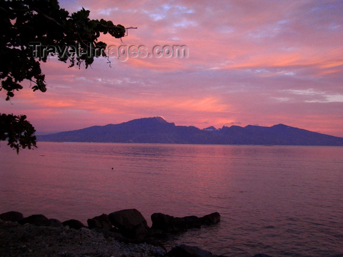 french-polynesia116: French Polynesia - Tahiti seen from Moorea - dusk (Society islands, iles du vent) - photo by R.Ziff - (c) Travel-Images.com - Stock Photography agency - Image Bank