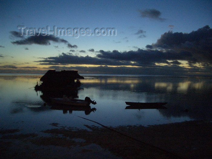 french-polynesia23: French Polynesia - Moorea / MOZ (Society islands, iles du vent): dusk on a lagoon - photo by R.Ziff - (c) Travel-Images.com - Stock Photography agency - Image Bank