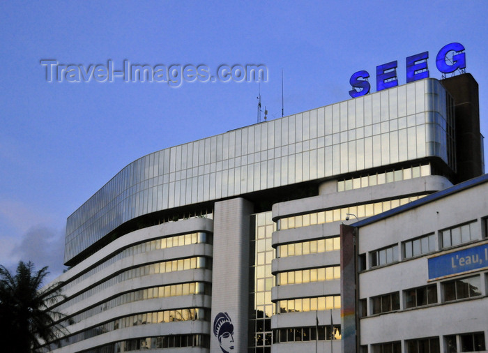 gabon38: Libreville, Estuaire Province, Gabon: building of the Power and Water company - SEEG - mirror façade - Société d'Electricité et d’Eaux du Gabon - Felix Eboube avenue - photo by M.Torres - (c) Travel-Images.com - Stock Photography agency - Image Bank