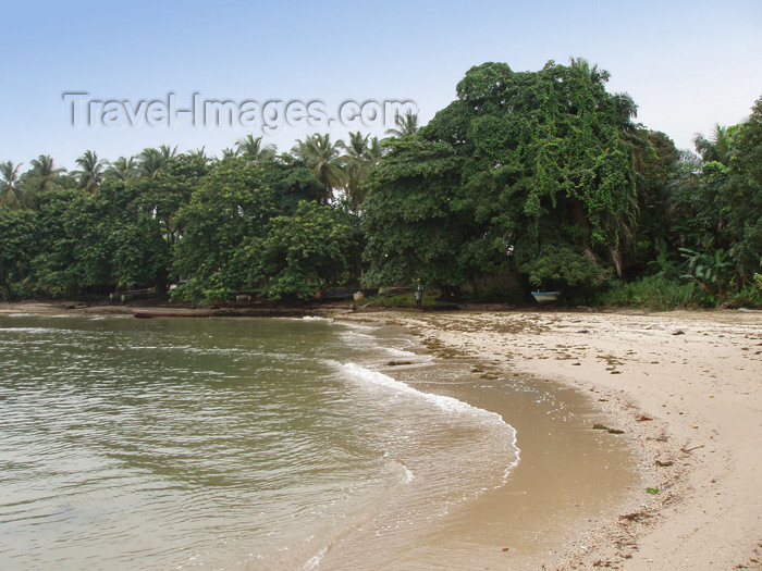 gabon7: Cap Estérias, Estuaire province, Gabon: on the beach - photo by B.Cloutier - (c) Travel-Images.com - Stock Photography agency - Image Bank