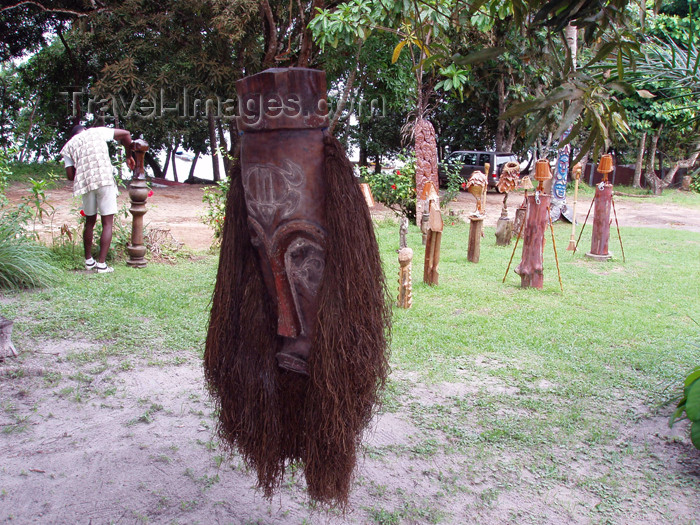 gabon9: Cap Estérias, Estuaire province, Gabon: Gabonese art - sculpture - African mask - photo by B.Cloutier - (c) Travel-Images.com - Stock Photography agency - Image Bank