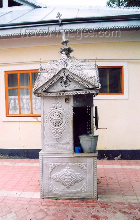 gagauzia10: Comrat / Komrat, Gagauzia, Moldova: Church of St John - small sacred well - photo by M.Torres - (c) Travel-Images.com - Stock Photography agency - Image Bank