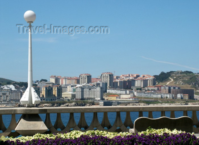 galicia38: Galicia / Galiza - A Coruña (provincia da Corunha): junto ao mar / waterfront - photo by Rui Vale de Sousa - (c) Travel-Images.com - Stock Photography agency - Image Bank