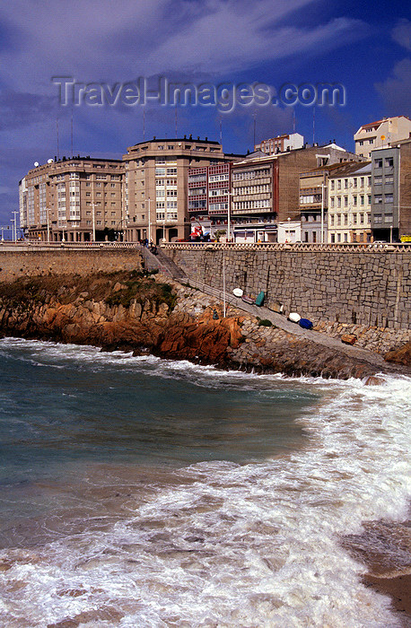 galicia61: Galicia / Galiza - A Coruña: the seafront - Atlantic Ocean - photo by S.Dona' - (c) Travel-Images.com - Stock Photography agency - Image Bank