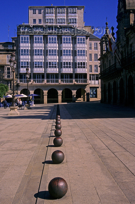 galicia68: Galicia / Galiza - Lugo: Plaza Maior - photo by S.Dona' - (c) Travel-Images.com - Stock Photography agency - Image Bank