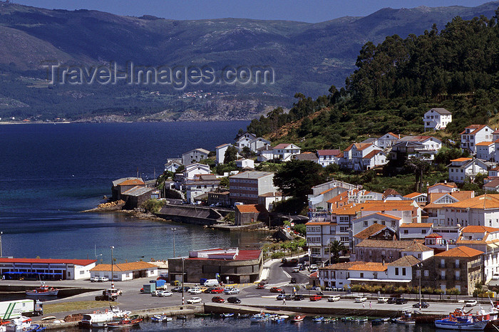 galicia69: Galicia / Galiza - Muros, A Coruña province: the town and the  Rias Baixas coast - photo by S.Dona' - (c) Travel-Images.com - Stock Photography agency - Image Bank