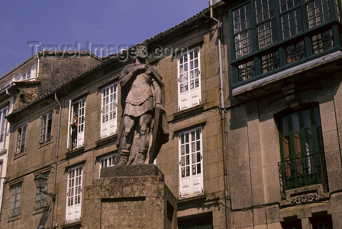 galicia75: Galicia / Galiza - Santiago de Compostela - A Coruña province: the statue of Alfonso II, the Chaste the first pilgrim monarch - King of Galicia and Asturias - photo by S.Dona' - (c) Travel-Images.com - Stock Photography agency - Image Bank