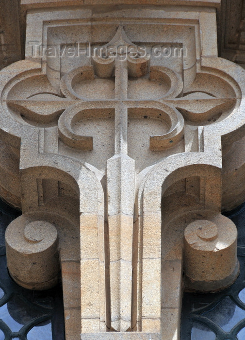 galicia89: Santiago de Compostela, Galicia / Galiza, Spain: the Cathedral - Cross of Saint James, the lower part shaped as a sword - façade decoration - photo by M.Torres - (c) Travel-Images.com - Stock Photography agency - Image Bank
