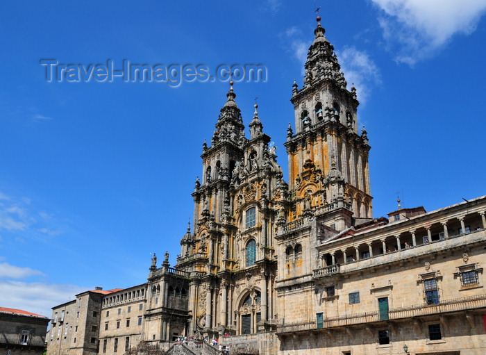 galicia95: Santiago de Compostela, Galicia / Galiza, Spain: the Cathedral - western façade designed by Fernando Casas y Nóvoa - goal of the Way of St. James - photo by M.Torres - (c) Travel-Images.com - Stock Photography agency - Image Bank