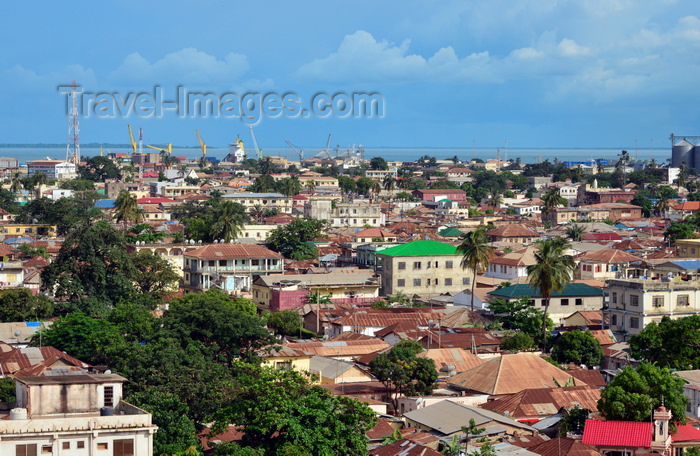 gambia50: Banjul, The Gambia: city center skyline, river and harbor view - photo by M.Torres - (c) Travel-Images.com - Stock Photography agency - Image Bank