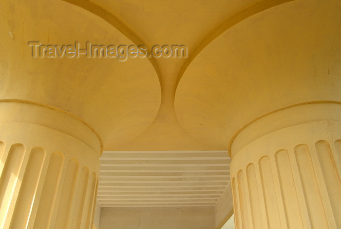 gambia55: Banjul, The Gambia: detail of the capitals of the triumphal arch at the entrance to the capital - fluted Doric columns of Arch 22, between the Banjul-Serrekunda Highway and  Independence Drive - photo by M.Torres - (c) Travel-Images.com - Stock Photography agency - Image Bank