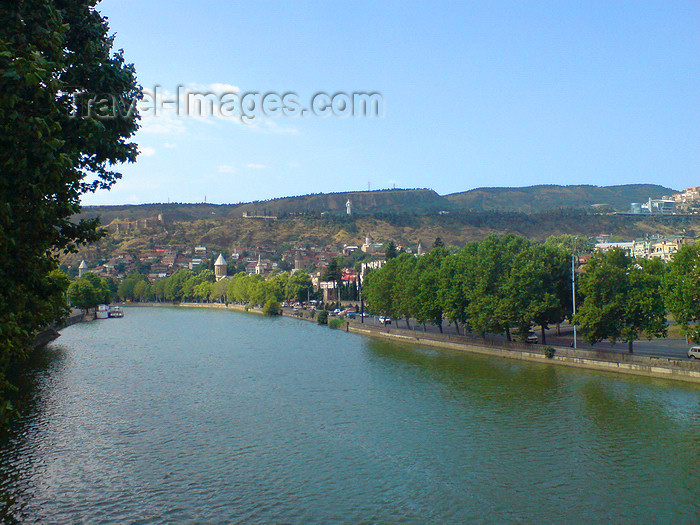 georgia112: Georgia - Tbilisi: Mtkvari (Kura) River - photo by N.Mahmudova - (c) Travel-Images.com - Stock Photography agency - Image Bank