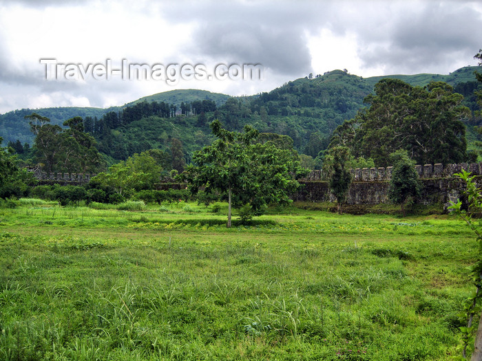 georgia141: Georgia - Batumi, Ajaria: walls of the Gonio-Apsar fortress - photo by S.Hovakimyan - (c) Travel-Images.com - Stock Photography agency - Image Bank