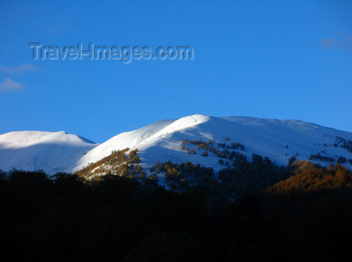 georgia154: Borjomi-Kharagauli National Park, Samtskhe-Javakheti region, Georgia: snow on the Trialeti Range - Lesser Caucasus Mountains - photo by N.Mahmudova - (c) Travel-Images.com - Stock Photography agency - Image Bank