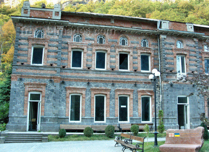 georgia156: Borjomi-Kharagauli National Park, Samtskhe-Javakheti region, Georgia: main building - photo by N.Mahmudova - (c) Travel-Images.com - Stock Photography agency - Image Bank