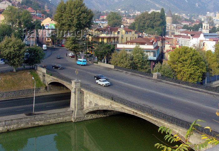 georgia173: Tbilisi, Georgia: Matechi bridge over the Kura / Mtkvari river - photo by N.Mahmudova - (c) Travel-Images.com - Stock Photography agency - Image Bank