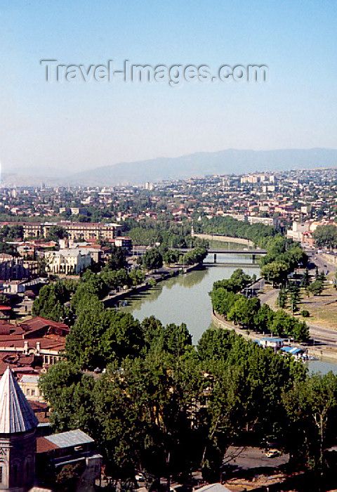 georgia18: Georgia - Tbilisi / Tblissi / TBS: the Mktvari / Kura river from Narikala (photo by M.Torres) - (c) Travel-Images.com - Stock Photography agency - Image Bank